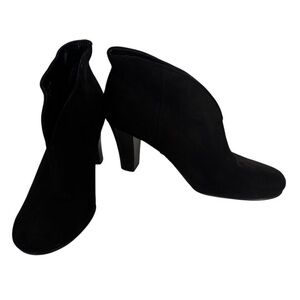Elegant Black Heeled Ankle Boots